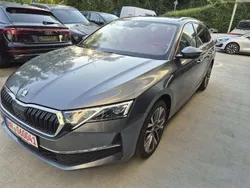 Graphitegrau metallic Gebraucht 2024 Skoda Octavia Selection Kombi | 28.900 € (Fairer Preis)