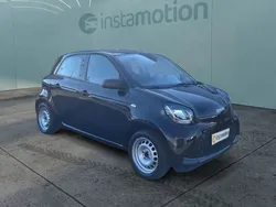 Schwarz Gebraucht 2022 Smart ForFour Electric Drive Limousine | 10.688 € (Etwas zu teuer)