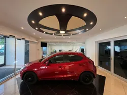 Soul red (metallic) Gebraucht 2015 Mazda 2 Kleinwagen | 6.900 € (Fairer Preis)