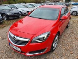 Rot Gebraucht 2015 Opel Insignia Edition Kombi | 6.470 € (Etwas zu teuer)