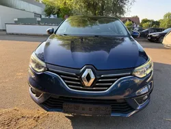 Blau Gebraucht 2016 Renault Mégane IV Bose Edition Limousine | 10.990 € (Fairer Preis)