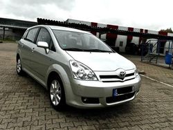Silber Gebraucht 2006 Toyota Verso Van / Kleinbus | 3.800 € (Superpreis)