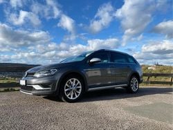 Grau Gebraucht 2020 VW Golf VII Kombi | 22.599 € (Fairer Preis)