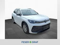 Oryxweiß perlmutteffekt Gebraucht 2024 VW Tiguan R-line SUV | 38.490 € (Guter Preis)