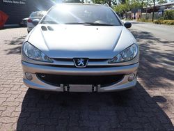 Silber Gebraucht 2004 Peugeot 206 CC Quiksilver Cabrio | 650 € (Superpreis)