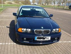 Blau Gebraucht 1999 BMW 320 Coupé | 9.000 €