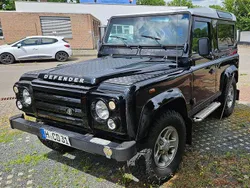 Schwarz Gebraucht 2006 Land Rover Defender SUV | 25.500 €