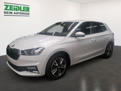 Weiß Gebraucht 2023 Skoda Fabia Style Kleinwagen | 24.450 € (Fairer Preis)