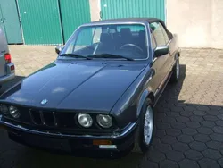 Grau Gebraucht 1989 BMW 325 Cabriolet Cabrio | 25.500 €
