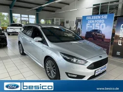 Polarsilber metallic (silber) Gebraucht 2017 Ford Focus ST-Line Kombi | 13.680 € (Fairer Preis)