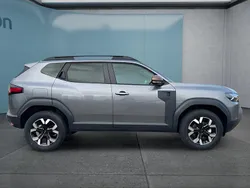 Grau Gebraucht 2025 Dacia Duster Extreme SUV | 29.449 € (Fairer Preis)