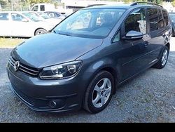 Grau Gebraucht 2011 VW Touran Van / Kleinbus | 7.800 € (Fairer Preis)