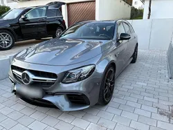 Grau Gebraucht 2019 Mercedes E63S AMG AMG Kombi | 52.700 € (Superpreis)