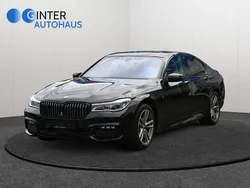 Schwarz Gebraucht 2016 BMW 740L Sport Line Limousine | 37.490 € (Etwas zu teuer)