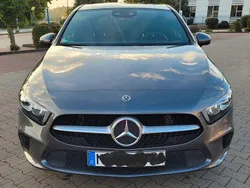 Grau Gebraucht 2019 Mercedes A180 Progressive Limousine | 22.300 € (Fairer Preis)