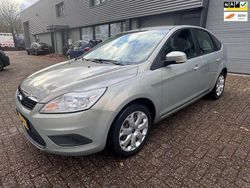 Grün Gebraucht 2010 Ford Focus Limousine | 1.100 € (Guter Preis)