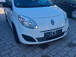 Weiß Gebraucht 2009 Renault Twingo Kleinwagen | 2.000 €