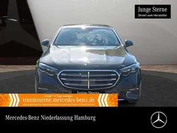 Grau Gebraucht 2024 Mercedes E200 Premium Limousine | 53.990 € (Superpreis)