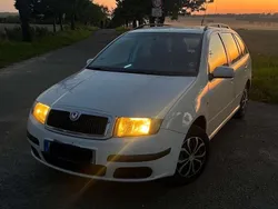 Weiß Gebraucht 2007 Skoda Fabia Cool Edition Kombi | 1.500 € (Fairer Preis)