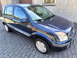 Blau Gebraucht 2010 Ford Fusion Ambiente Limousine | 4.490 € (Teuer)