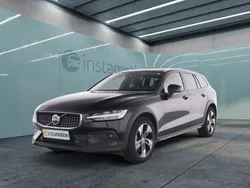 Schwarz Gebraucht 2023 Volvo V60 CC Plus Kombi | 41.390 € (Fairer Preis)