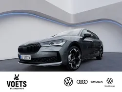 Grau Gebraucht 2025 Skoda Superb SportLine Kombi | 59.099 €