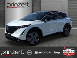 Pearl white/pearl black Gebraucht 2023 Nissan Ariya Evolve SUV | 36.470 € (Etwas zu teuer)