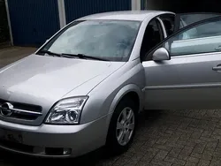 Gebraucht 2004 Opel Vectra Limousine | 1.200 € (Fairer Preis)