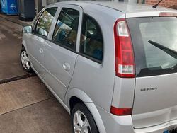 Silber Gebraucht 2005 Opel Meriva Van / Kleinbus | 1.450 € (Fairer Preis)