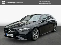 Schwarz Gebraucht 2024 Mercedes A200 AMG Limousine | 32.950 € (Fairer Preis)