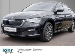 Schwarzmagic perleffekt Gebraucht 2023 Skoda Scala Tour Kleinwagen | 17.580 €