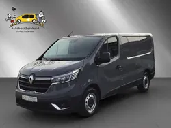 Schiefergrau Gebraucht 2023 Renault Trafic Komfort Van | 37.990 € (Fairer Preis)