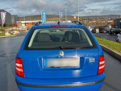 Blau Gebraucht 2005 Skoda Fabia Kombi | 1.300 €