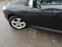 Schwarz Gebraucht 2009 Renault Mégane Coupé Coupé | 3.000 € (Guter Preis)