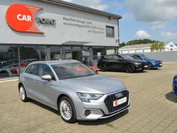 Florettsilber metallic Gebraucht 2023 Audi A3 Advanced Plus Limousine | 26.990 € (Guter Preis)