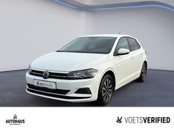 Weiß Gebraucht 2021 VW Polo Active Limousine | 15.840 € (Fairer Preis)
