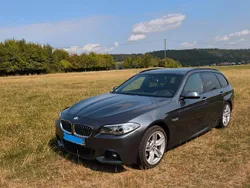 Grau Gebraucht 2016 BMW 520 M Sport Kombi | 20.300 € (Teuer)