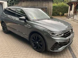 Grau Gebraucht 2022 VW Tiguan Allspace R-line SUV | 39.200 € (Etwas zu teuer)