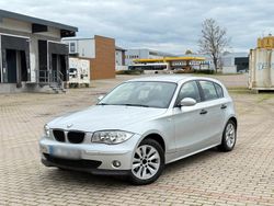 Silber Gebraucht 2006 BMW 116 Kleinwagen | 1.900 €