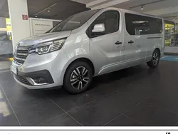 Kometengrau metallic Neu 2024 Renault Trafic Signature Van | 62.998 €