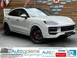 Grau Gebraucht 2025 Porsche Cayenne SUV | 144.900 €