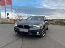 Grau Gebraucht 2017 BMW 118 Comfort Edition Kleinwagen | 14.000 € (Guter Preis)