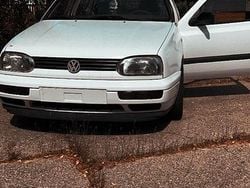 Weiß Gebraucht 1995 VW Golf III Abholung | 2.100 €