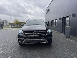 Schwarz Gebraucht 2015 Mercedes ML350 AMG line SUV | 19.490 € (Superpreis)
