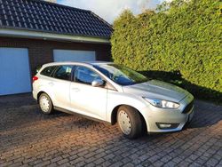 Silber Gebraucht 2015 Ford Focus Kombi | 5.700 € (Fairer Preis)