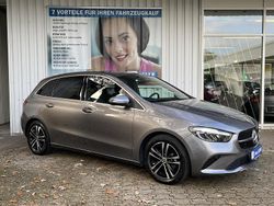 Grau metallic Gebraucht 2024 Mercedes B200 Advanced Van / Kleinbus | 31.680 € (Fairer Preis)