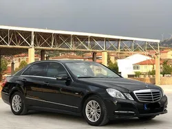 Schwarz Gebraucht 2011 Mercedes E220 Avantgarde Limousine | 11.990 € (Fairer Preis)