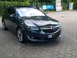 Grün Gebraucht 2015 Opel Insignia OPC Kombi | 8.790 € (Teuer)