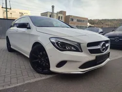 Weiß Gebraucht 2017 Mercedes CLA180 Shooting Brake Kombi | 17.497 € (Guter Preis)