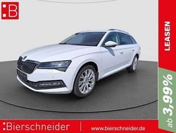 Weiss Gebraucht 2024 Skoda Superb Style Kombi | 31.290 € (Fairer Preis)